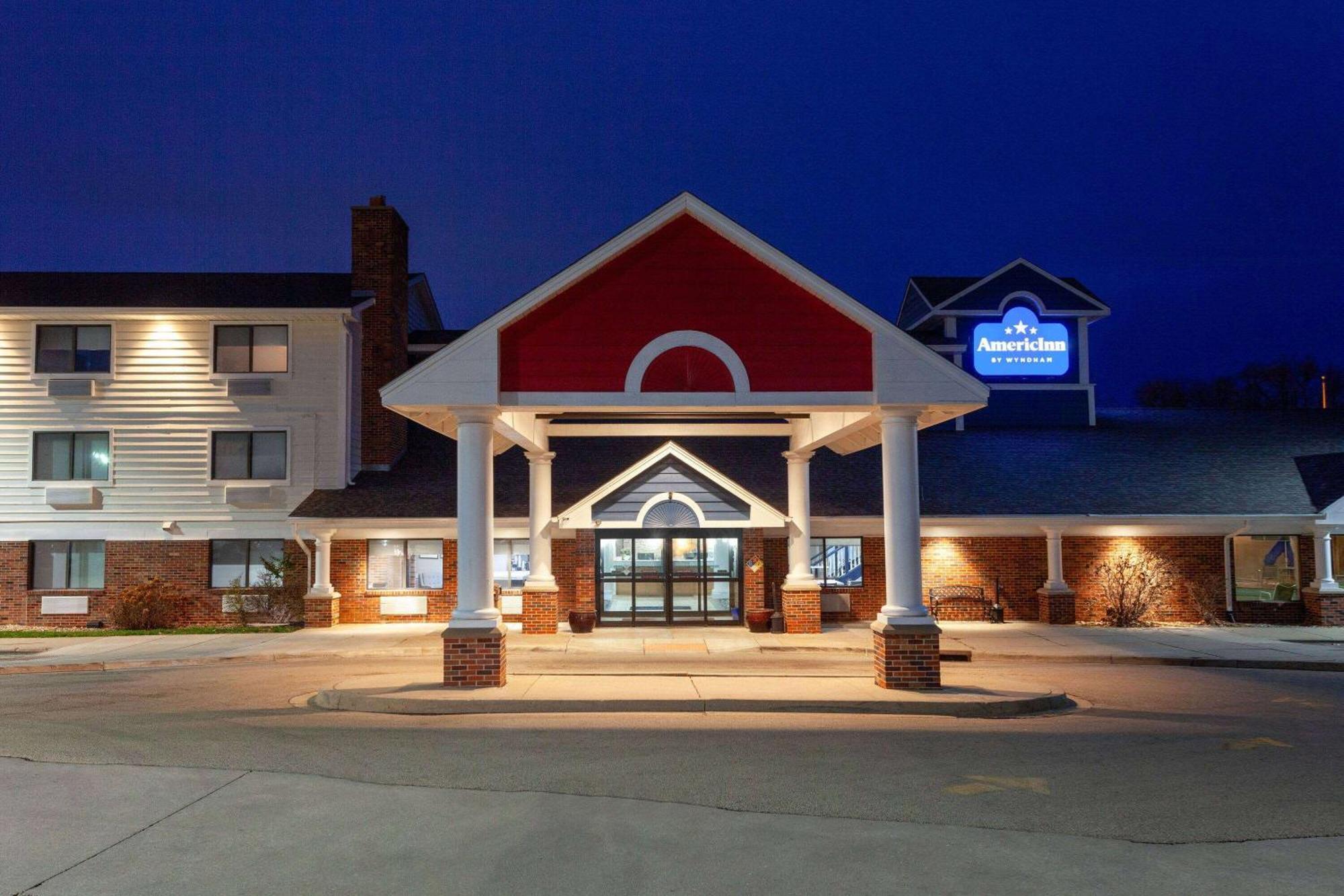 Americinn By Wyndham Peoria Exterior photo